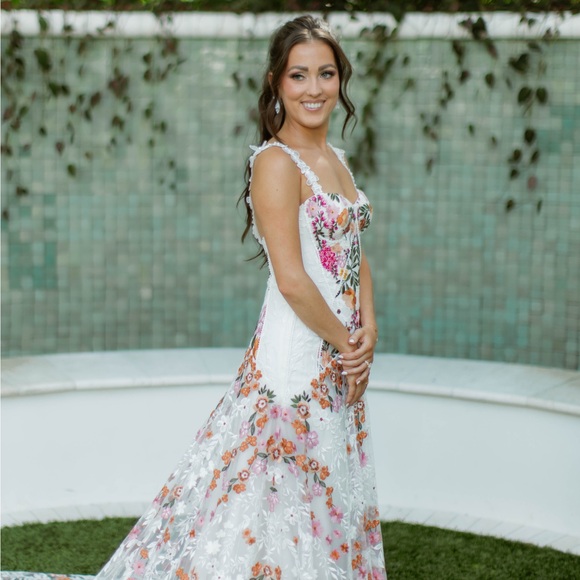 tiffanycubbison